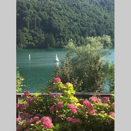 Casa A Schiera Fronte Lago Con Giardino Villa Barcis Exterior photo