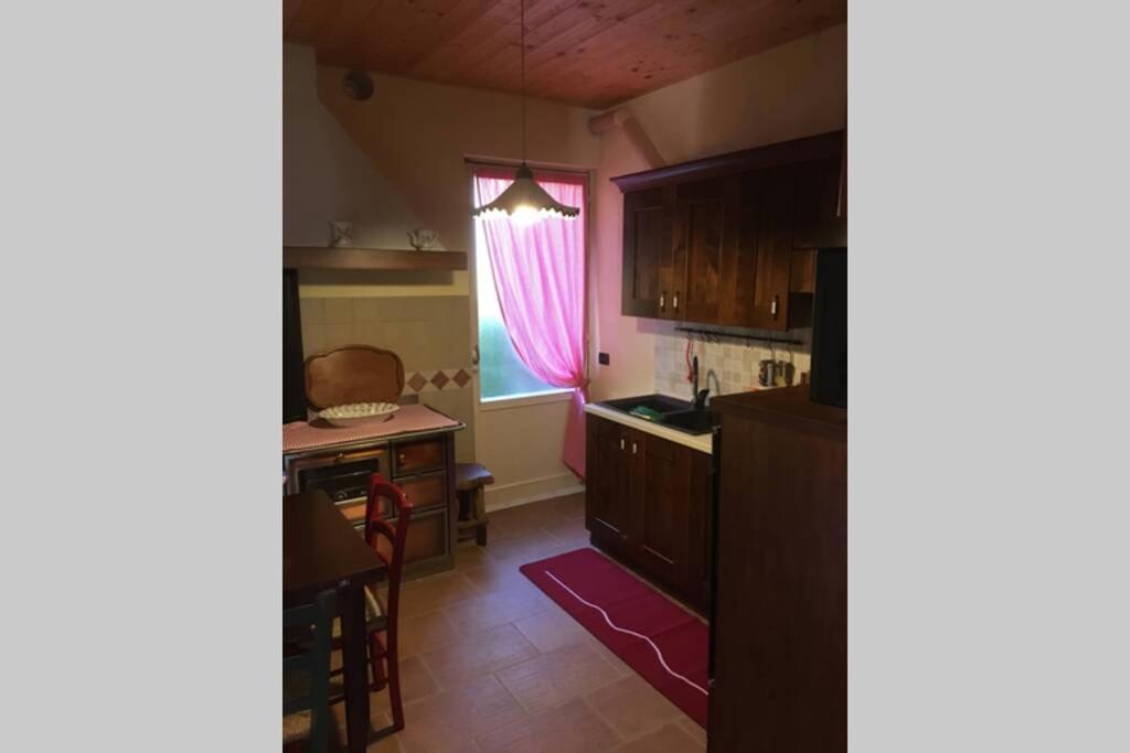 Casa A Schiera Fronte Lago Con Giardino