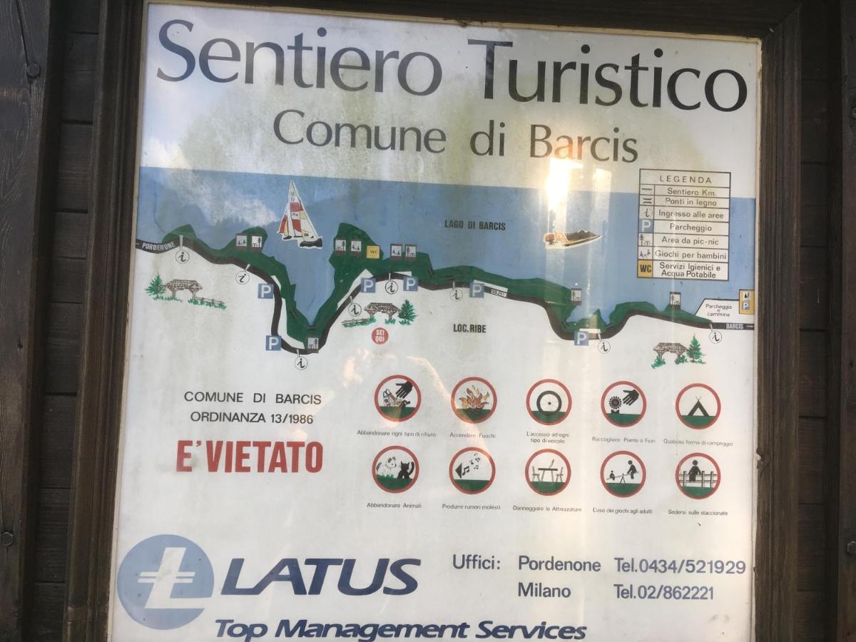 Holiday home Casa A Schiera Fronte Lago Con Giardino Barcis
